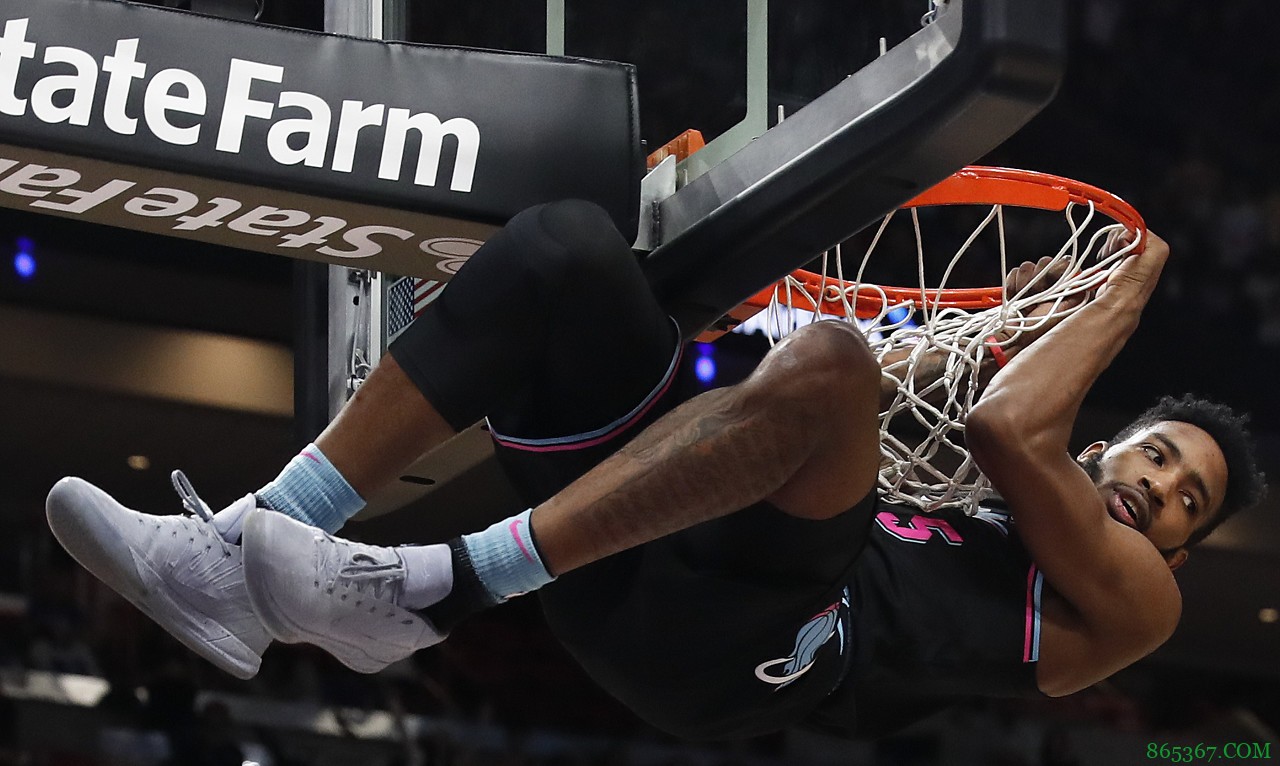 CJ:希望小琼斯能够更上一层楼 在球场上继续展示自己的能力