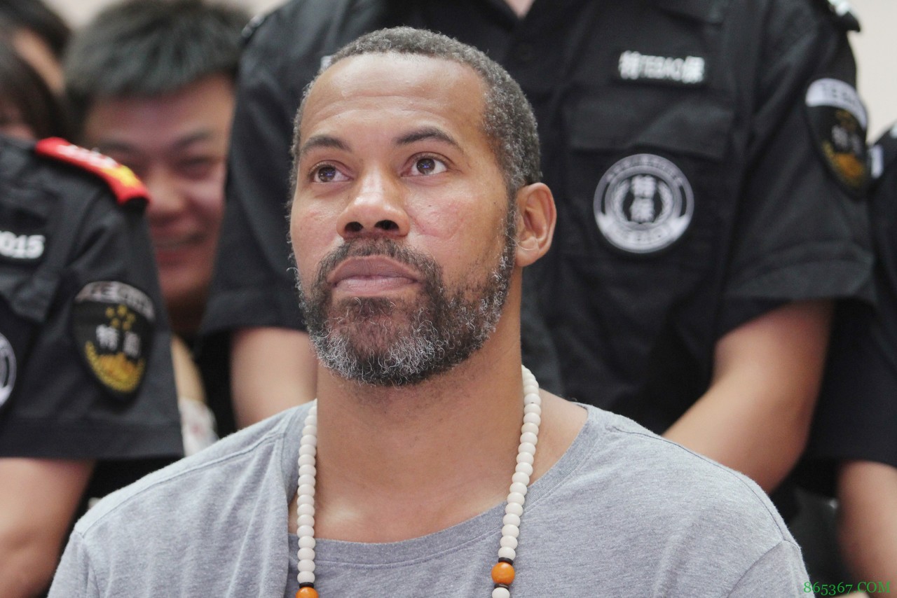 踩到雷了？华莱士称詹姆斯在他的时代无法如此成功 遭网友炮轰