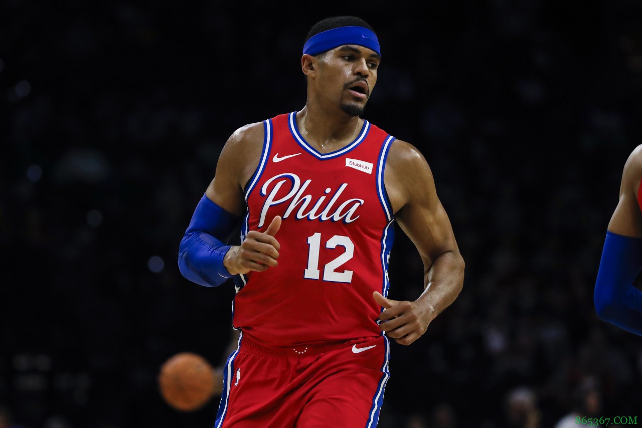 托拜亚斯-哈里斯:76人的训练重点是细节处理 大家都很兴奋