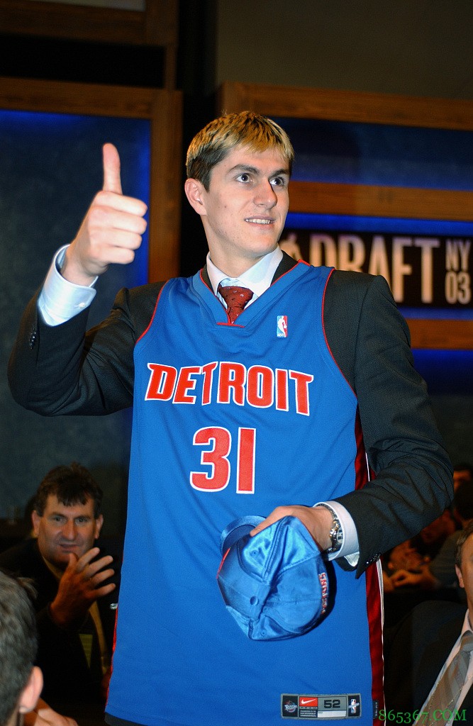 美媒晒选秀时最年轻球员前十位:拜纳姆第一 科比第三