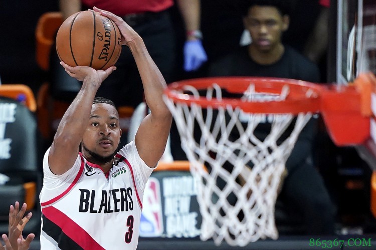 上季接球投篮命中率排行:开拓者球员CJ与安芬尼-西蒙斯位居前二