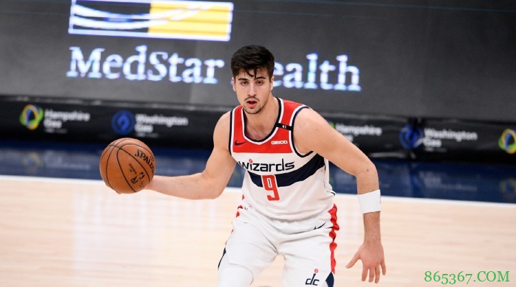 阿夫迪亚:威少使我在精神层面上变得更强大 我要感谢他