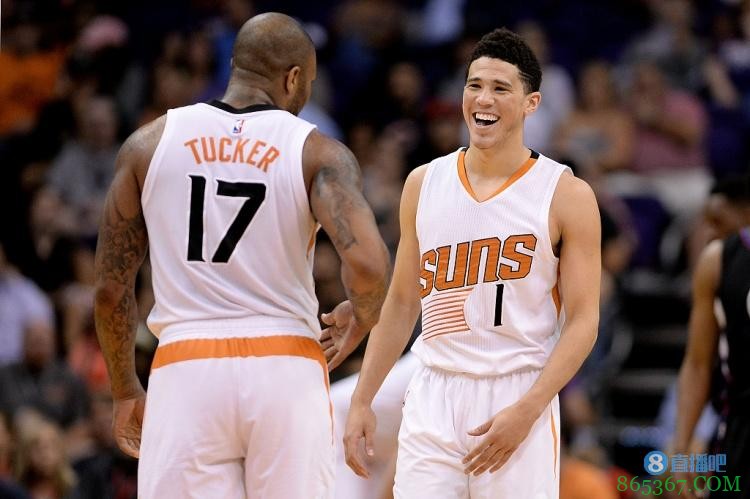 布克谈稀有科比联名战靴“挑衅”塔克 鞋王晒照“打脸”回复