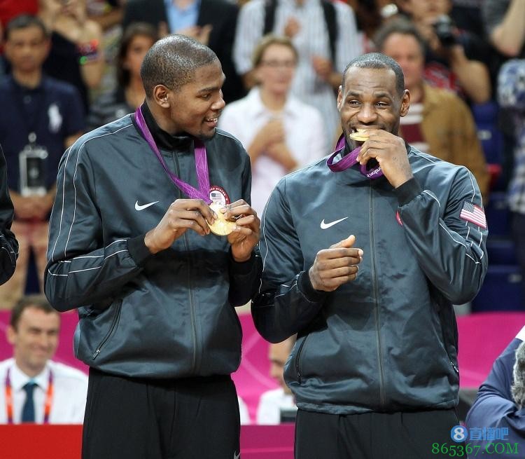 华莱士:詹姆斯在我的年代依然强力但不会如此成功 KD更是如此