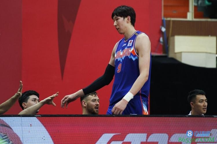 周琦能否向法院起诉CBA？理论上可以 但未必适用劳动法