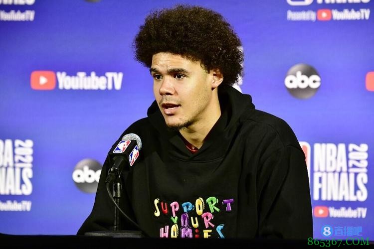 卡梅隆-约翰逊加入CAA经纪公司 聘布克父亲等人任自己的经纪人