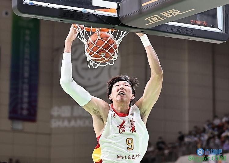 10分7板4助1断2帽！凤凰队官推转发周琦今日全运会暴扣镜头