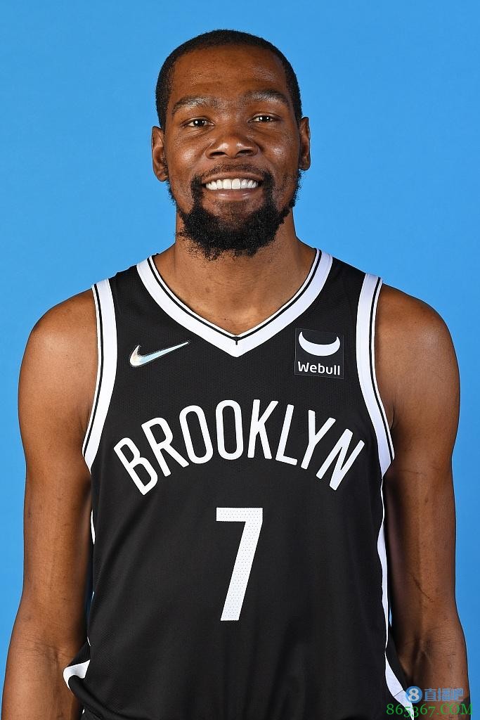 直击媒体日篮网篇：KD拿捏气质 哈登剪影照酷炫 阿德回归