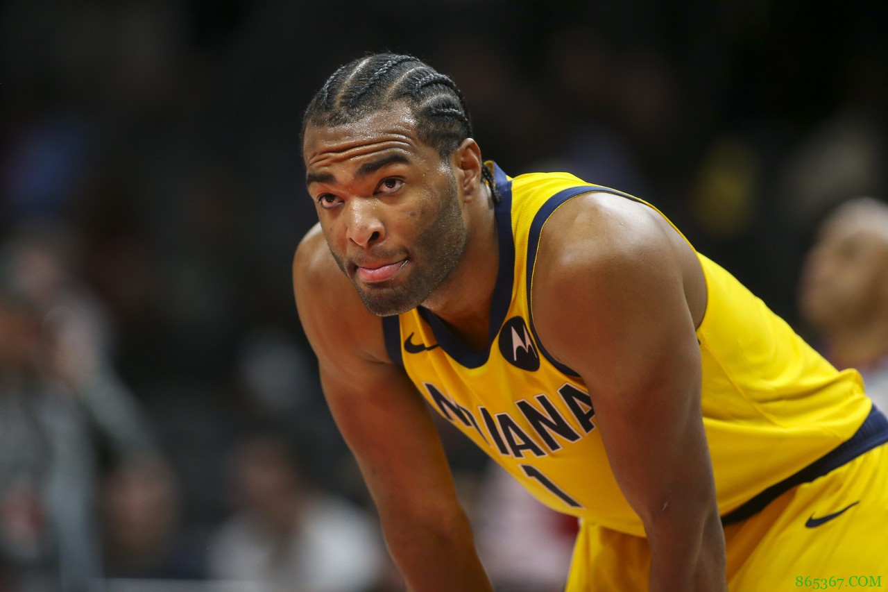 还需等待！TJ-沃伦谈伤势：医生告诉我还没有完全恢复