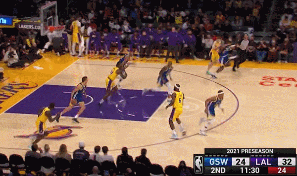 苏群专栏：湖人三巨头来了，快，快，反击！