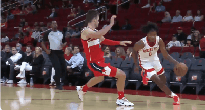 希望之火!全新火箭队季前赛首秀亮点频现