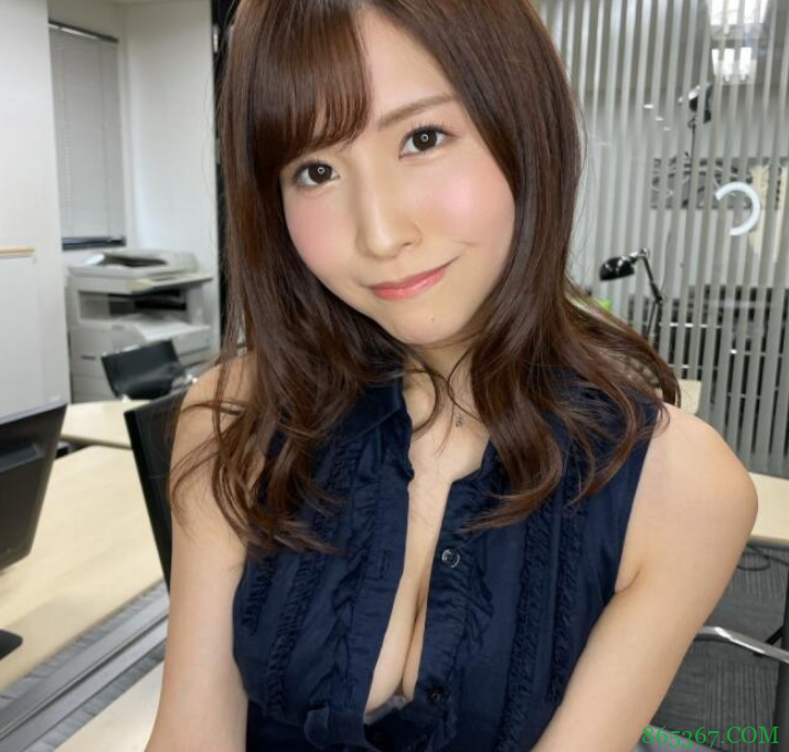 樱空桃IPX-725 G奶女生找班长要精华保养