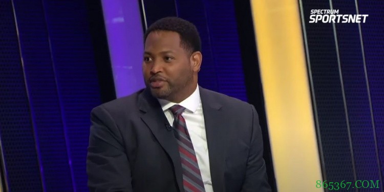 霍里:季前赛我只关注上半场的表现 那时展现的才是球队真正实力