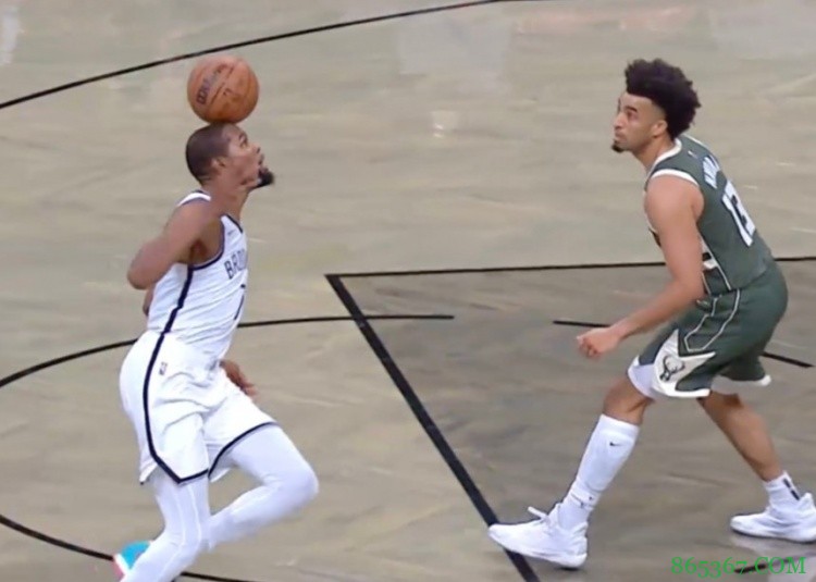 好家伙?杜兰特脑袋“运球”之后助攻乔哈三分命中!