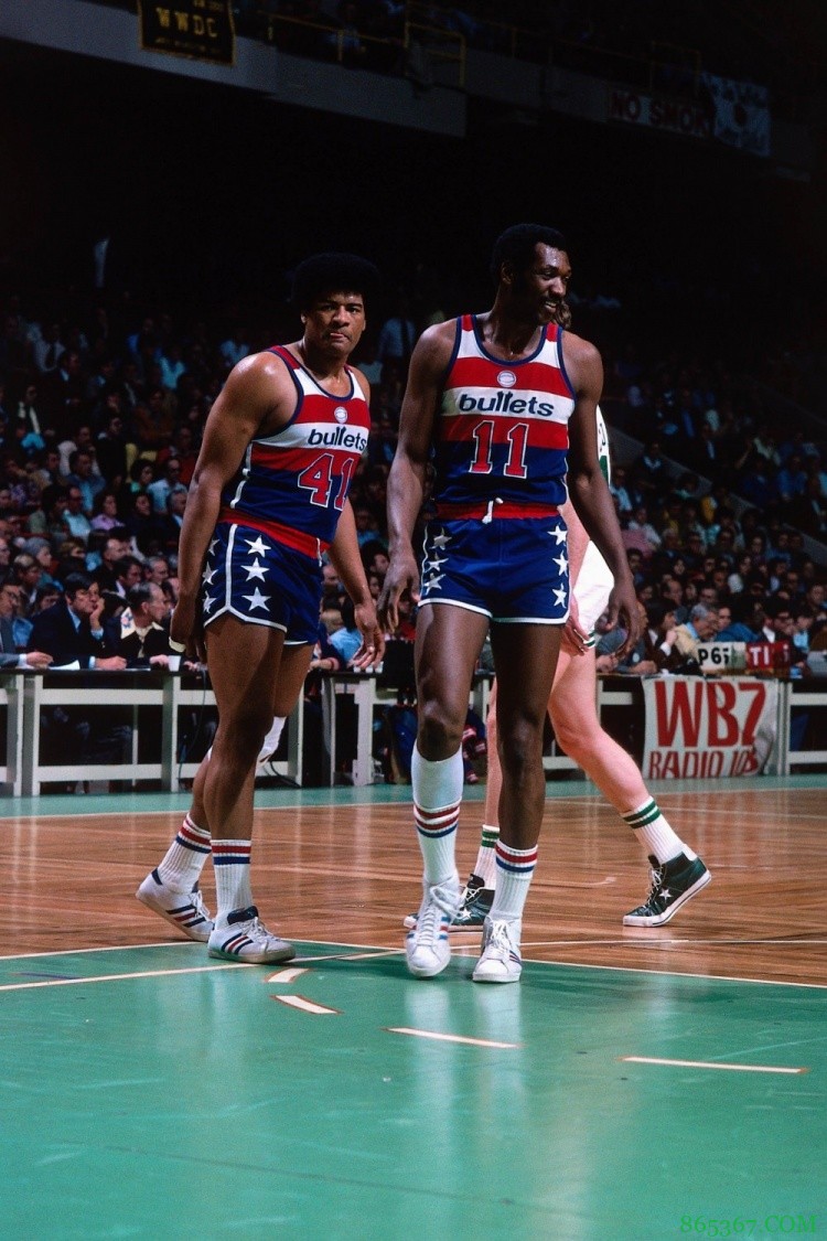 季前赛6连败毫不影响湖人争冠？盘点史上8大开季不佳的冠军队