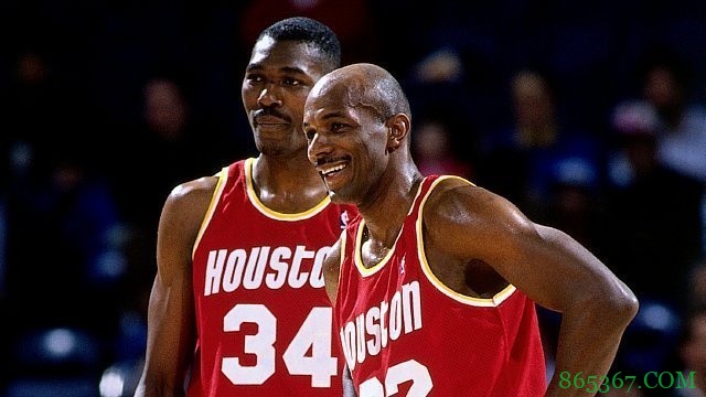 季前赛6连败毫不影响湖人争冠？盘点史上8大开季不佳的冠军队