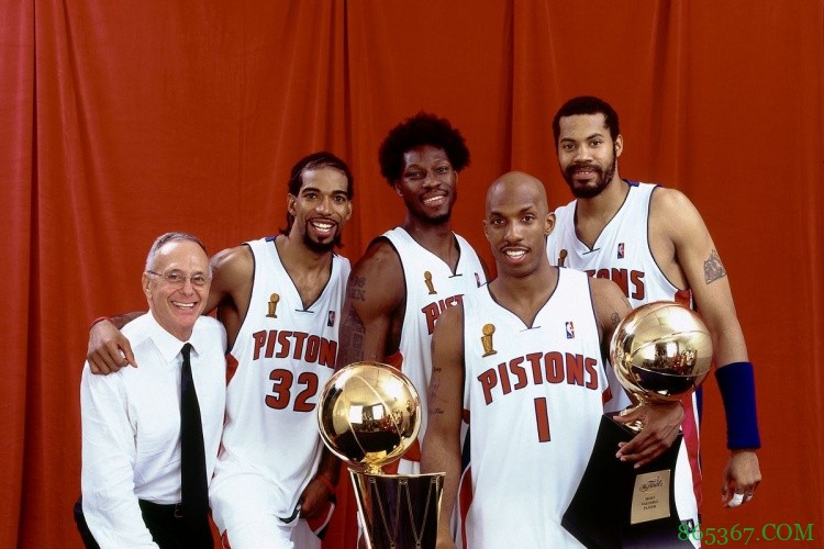 季前赛6连败毫不影响湖人争冠？盘点史上8大开季不佳的冠军队