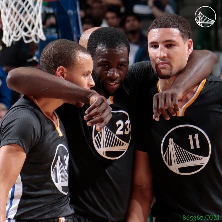 勇士官方：库追汤作为队友的第十个赛季明日即将开启