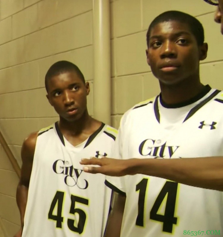 米切尔:看到我和帕斯卡尔同队出场 我们的妈妈都会激动落泪