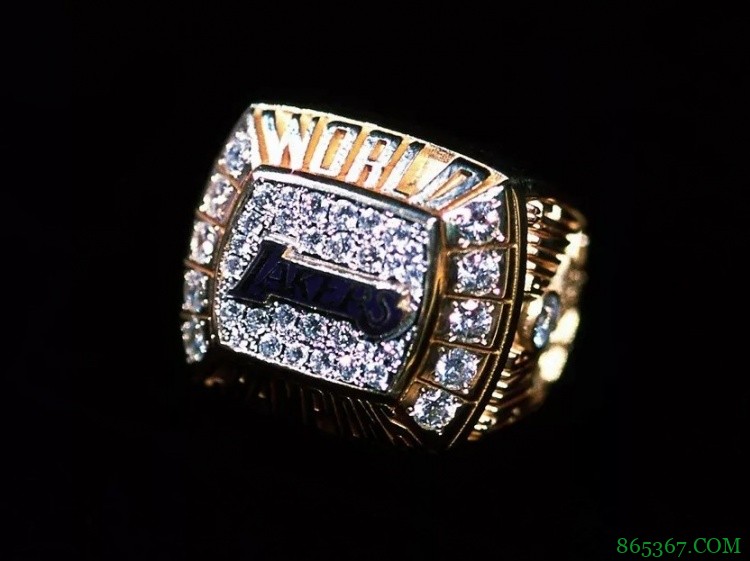 “雄鹿顶个球!”——一文看NBA总冠军戒指进化史