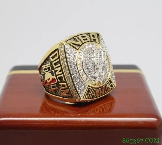 “雄鹿顶个球!”——一文看NBA总冠军戒指进化史