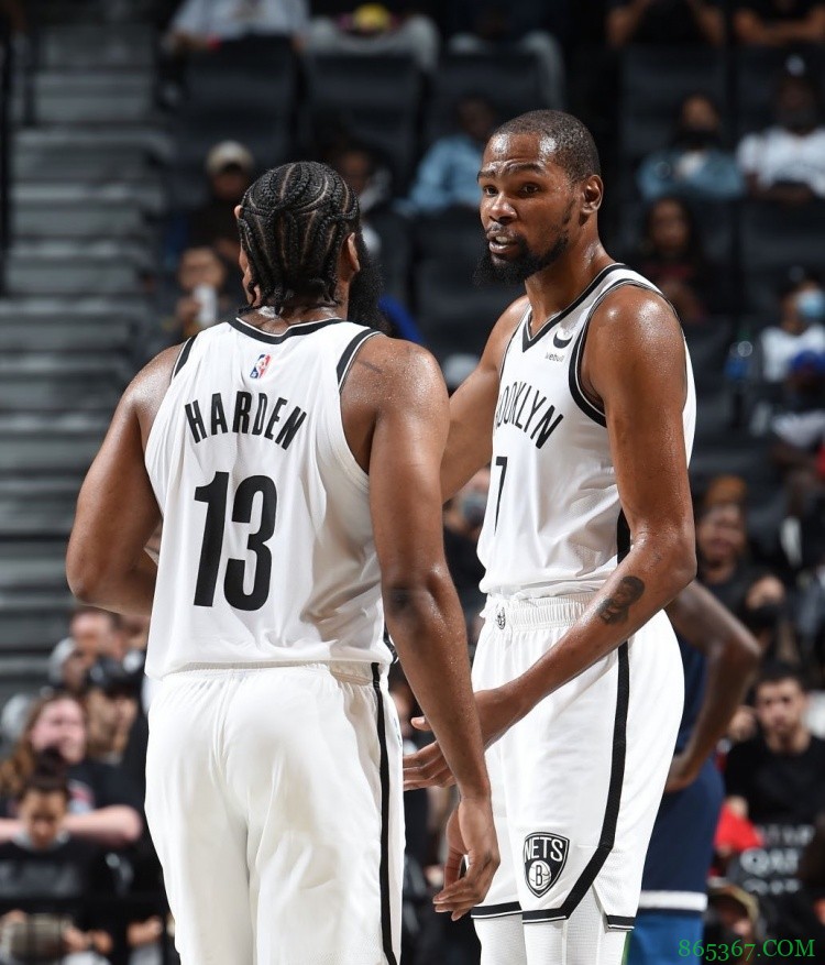 篮网VS雄鹿揭幕战：雄鹿气质蜕变了？篮网麻烦大了？