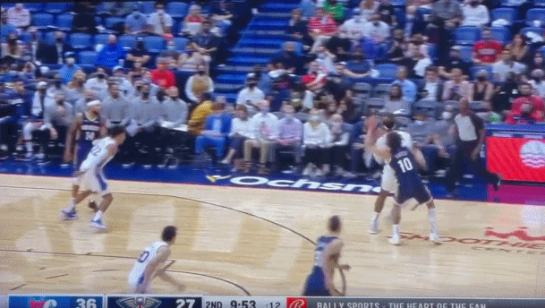 一颗控卫的心!庄神后场持球一条龙直接分球界外