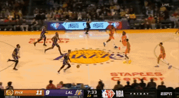 礼尚往来！威少首节单打布克“摇娃娃” 布克第三节同样动作回敬