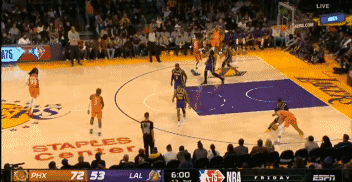 礼尚往来！威少首节单打布克“摇娃娃” 布克第三节同样动作回敬