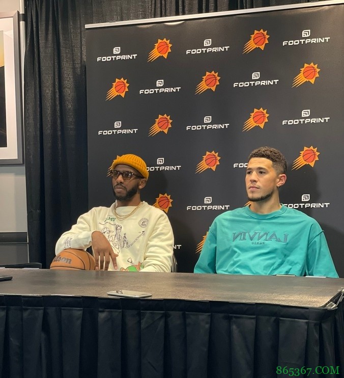 首位达成2w分&1w助球员！保罗：我肯定会保留这个比赛用球的