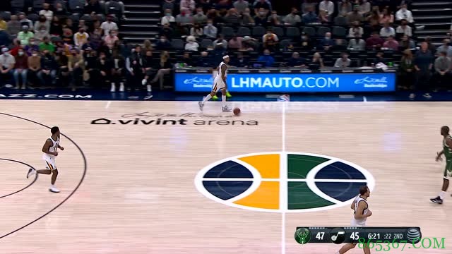 ?季前赛-米切尔12分 字母哥21+6 米德尔顿25+5 爵士力擒雄鹿