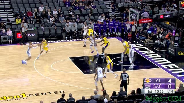 ?季前赛-福克斯21+5 詹姆斯30+6+6 国王送湖人6连败