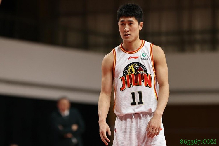这……吉林上半场仅得23分 半场落后北控32分！