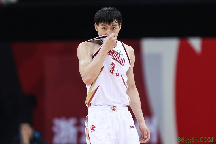 苏群专栏:CBA新赛季 你说我最看好谁?