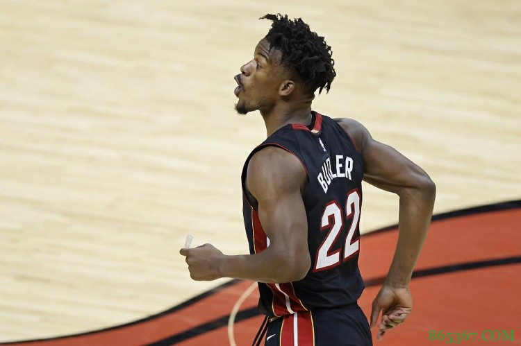 巴特勒经纪人：每次我唠叨犯规规则改变对其影响时 他都让我闭嘴