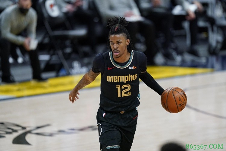 官方:灰熊已执行莫兰特&克拉克&贝恩22-23赛季合同球队选项