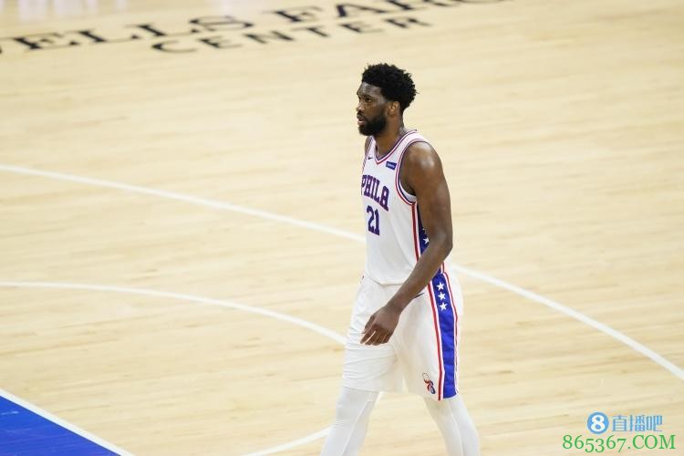 保罗-里德：喜欢和恩比德竞争 喜欢和他互喷垃圾话