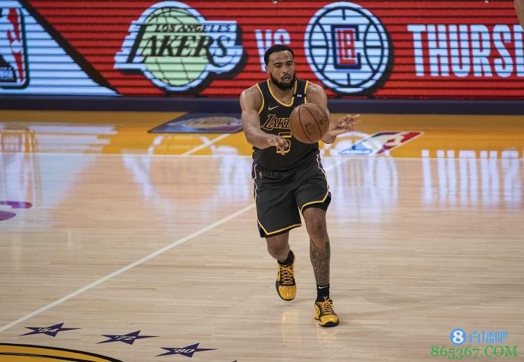 寄予厚望!佩林卡:塔克有成为精英球员的一切条件