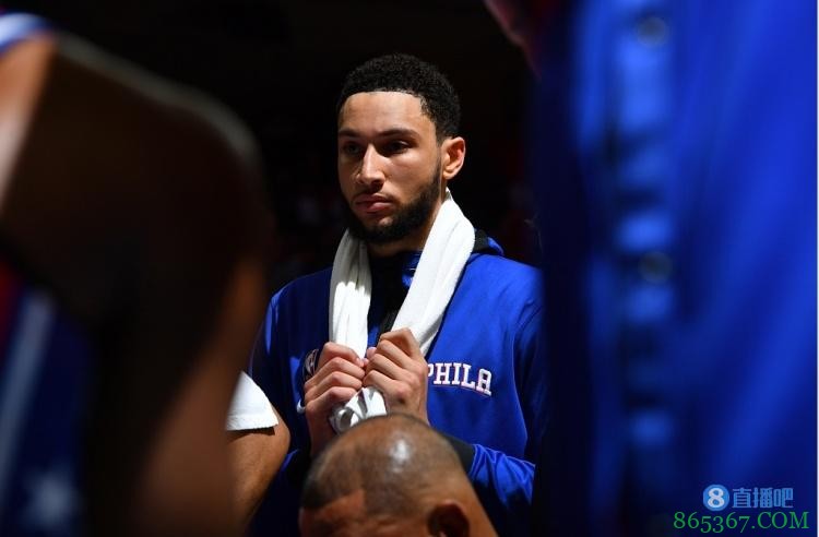 随队记者：本-西蒙斯今日训练后未接受采访