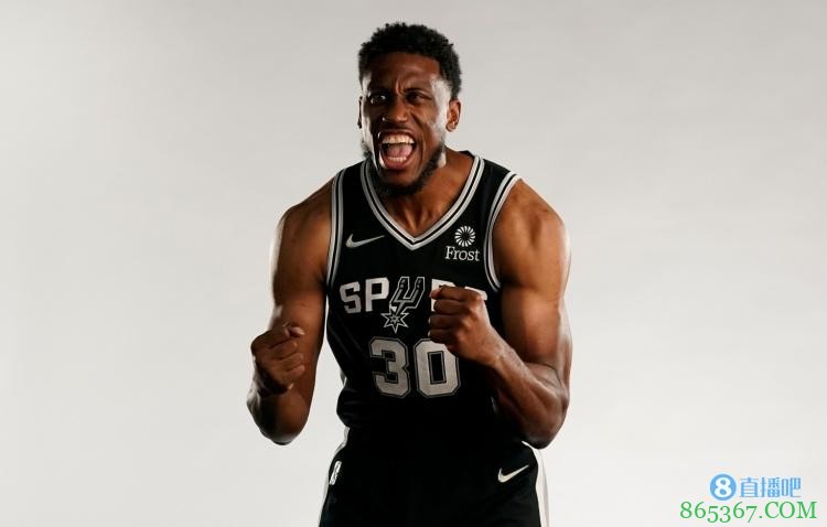 珀尔特尔:赛迪斯-杨在更衣室和球场上都直言不讳 尤其是在防守端