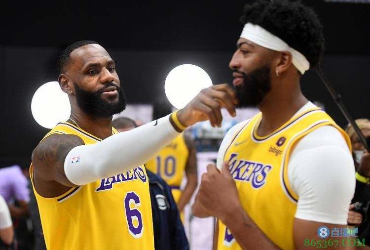 沃格尔：赛季开始前决定首发 确定之后不会经常更换