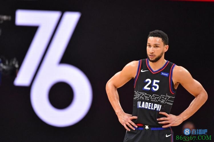 里弗斯:我们之前的部分设想是让西蒙斯打5 哈里斯打3