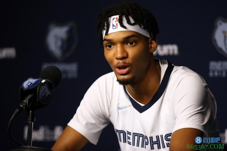 【今日菜鸟观察】六号秀基迪18+10两双率队击败湖人