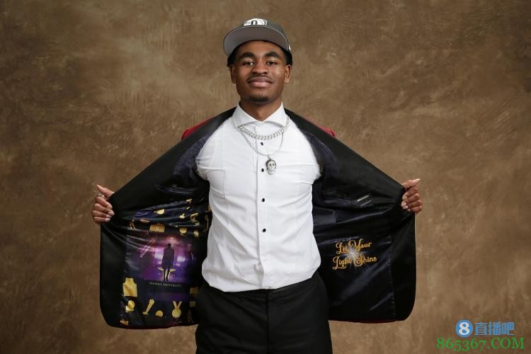 媒体人:很多球队会后悔错过卡梅隆-托马斯 库兹马:事实!