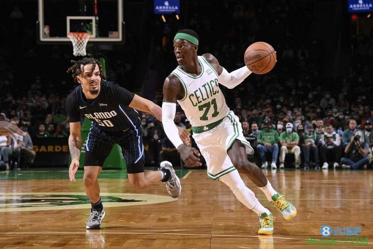 施罗德因膝盖挫伤进伤病名单 对阵猛龙确定无法出场