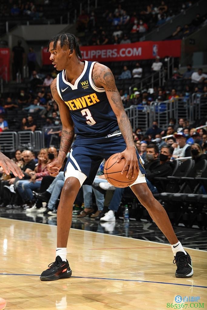 森林狼记者:昨日比赛中 海兰德模仿拉塞尔庆祝动作并喷垃圾话