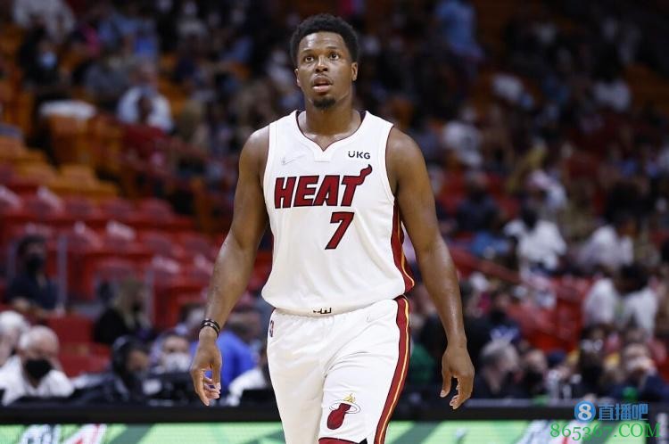 洛瑞:阿德巴约极具天赋 手递手配合是我们进攻的关键