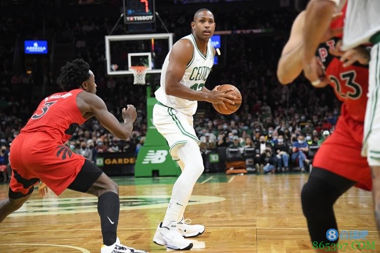 霍福德：我们今晚的投篮太糟糕了 猛龙的防守打乱了队伍的节奏