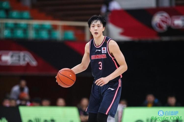 按规定 胡明轩需向CBA联盟主动申报代言合同细节