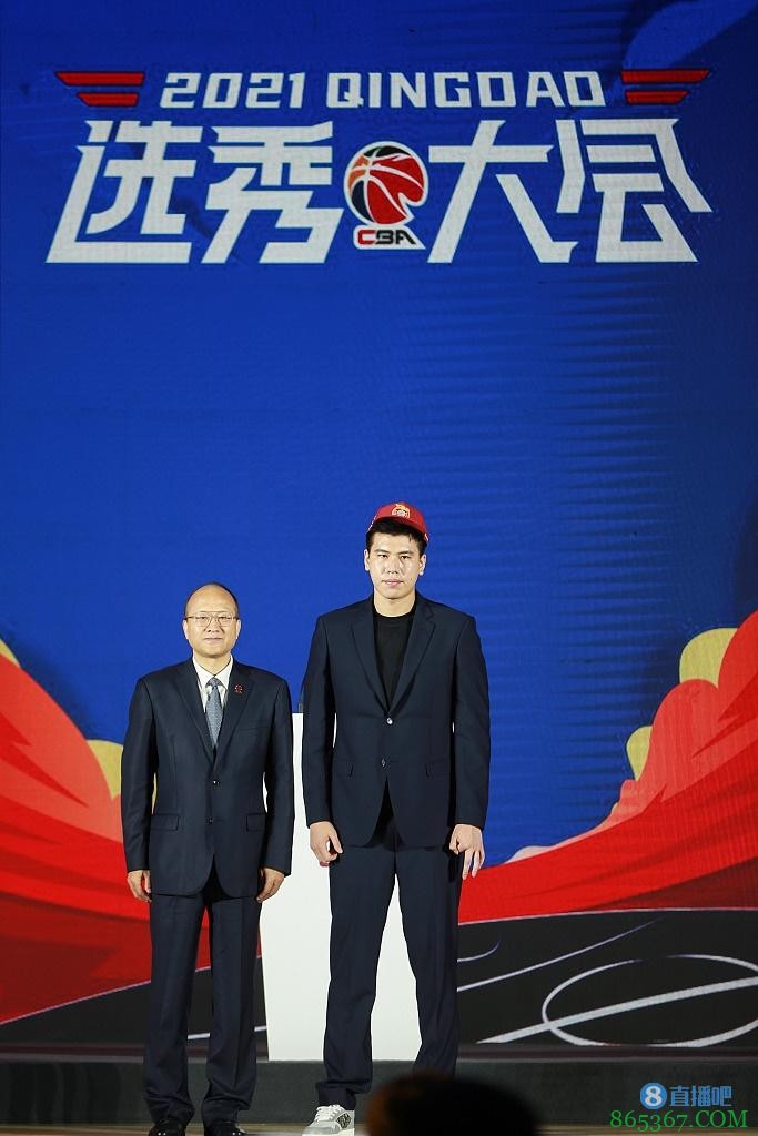 初露锋芒！探花秀黎璋霖CBA生涯首秀贡献13分1板2断